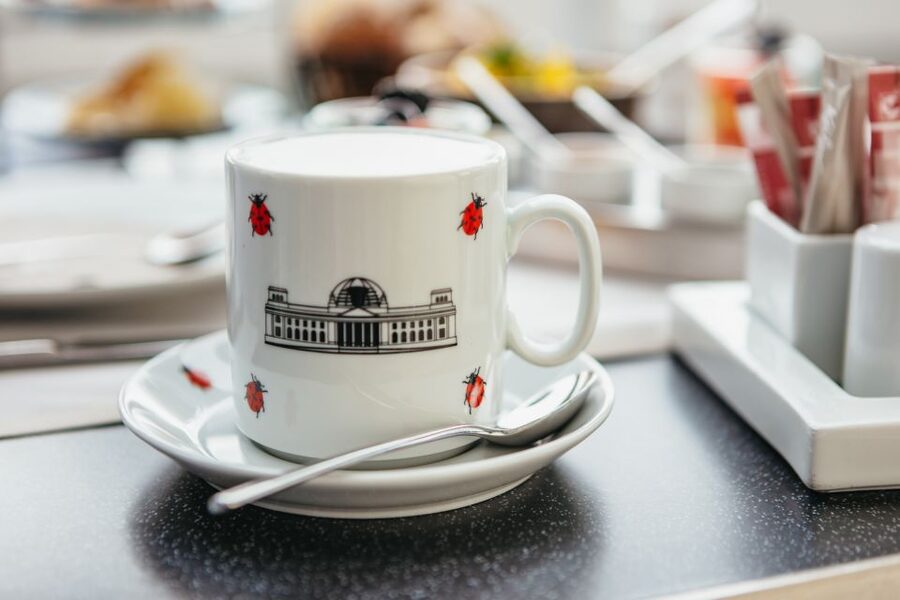 Berlin: Rooftop Breakfast at Käfer Restaurant Reichstag - What arrives at the breakfast table
