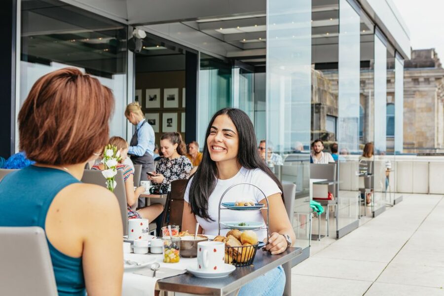 Berlin: Rooftop Breakfast at Käfer Restaurant Reichstag - Service, pacing, and the feel of the meal
