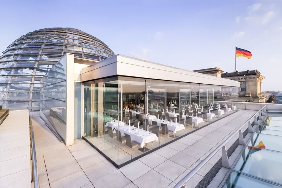 Berlin: Rooftop Dinner at the Käfer Restaurant Reichstag - Service, pace, and atmosphere