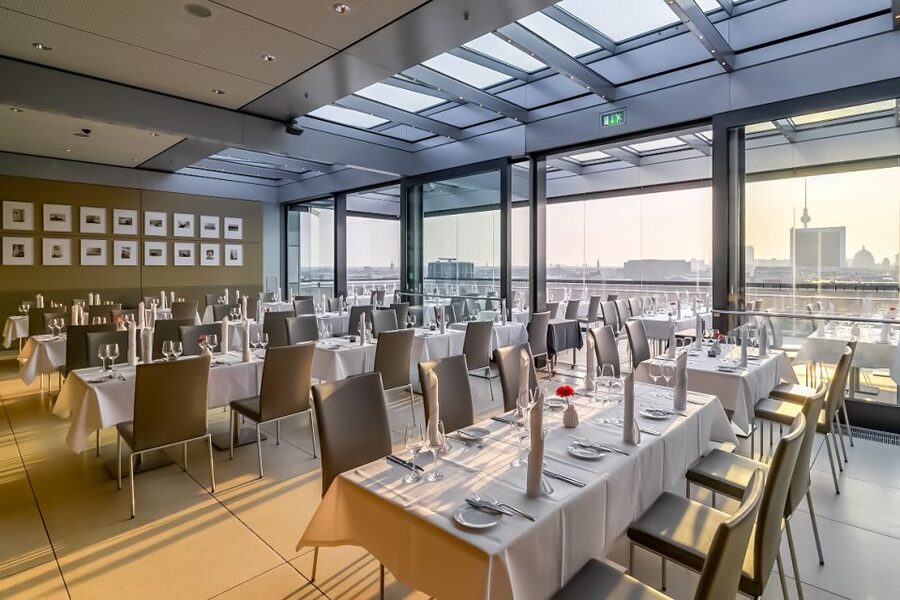 Berlin: Rooftop Dinner at the Käfer Restaurant Reichstag - How to make the evening go smoothly