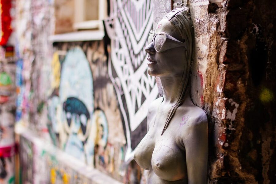 Berlin's Alternative Side: The Urban Jungle Tour - Boxhagener Platz finishes the walk at street level