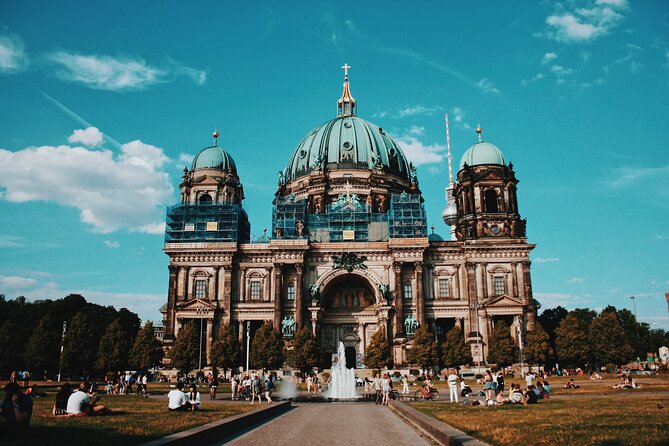 Berlin Scavenger Hunt and Highlights Self-Guided Tour - Starting at Alexanderplatz, Berlin’s giant orientation point