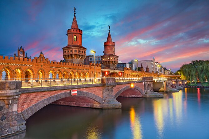 Berlin Scavenger Hunt and Highlights Self-Guided Tour - Solving as a family, couple, or group of friends