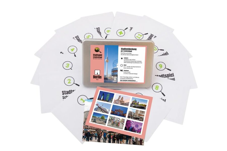 Berlin: Scavenger Hunt Self-Guided Tour - Pariser Platz and the Brandenburg Gate