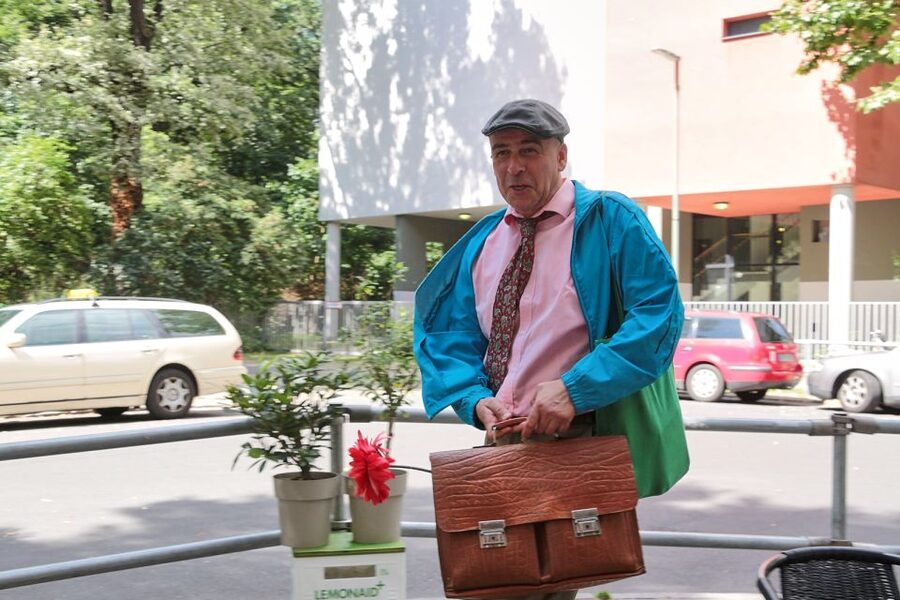Berlin: Schillerkiez and Rollberg Walking Tour - Who should book this walk