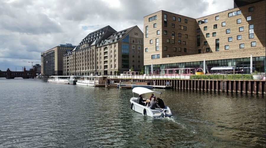 Berlin: Self-Drive Boat Tour - Taking the wheel on a quiet electric boat