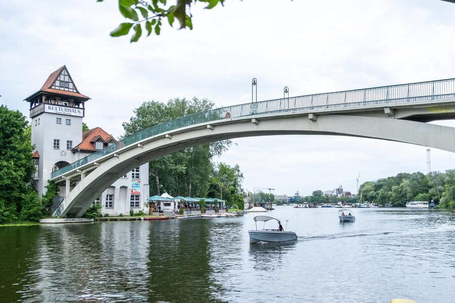 Berlin: Self-Drive Boat Tour - Starting at GoBoat Boat Rental Berlin