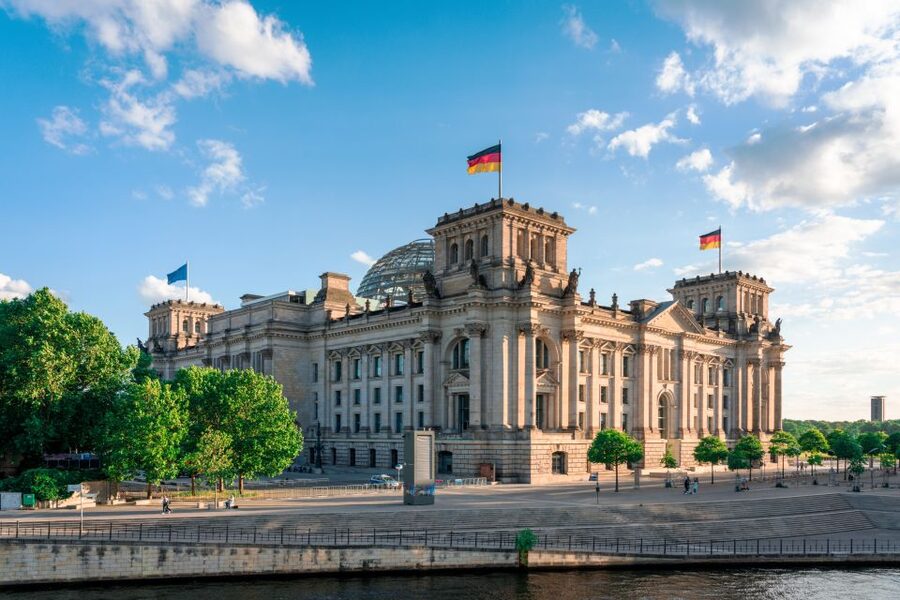 Berlin: Sights and Highlights Bike Tour with a Local Guide - Museum Island and the route’s lesser-known corners