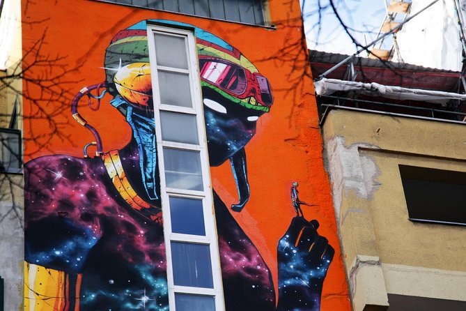 Berlin Street Art & Graffiti Walking Tour - Haus Schwarzenberg: art in an unusual setting