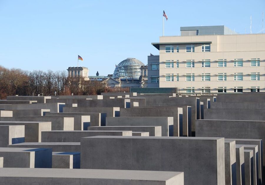 Berlin: The Time of National Socialism Walking Tour - Resistance at the Johann Georg Elser Memorial