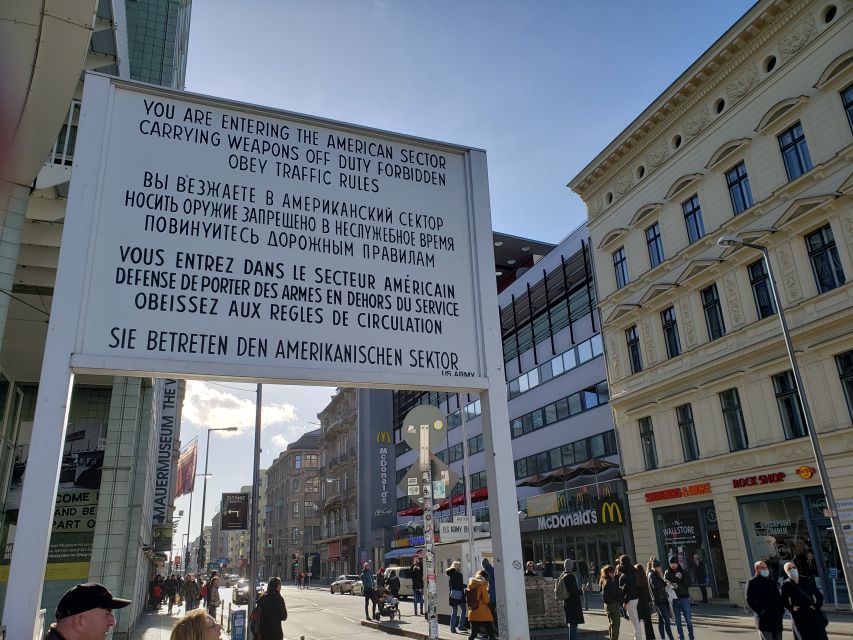 Berlin: The Wall and Cold War - a Private Walking Tour - Key points at a glance