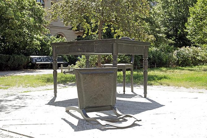 Berlin Third Reich Sites: Half-Day Walking Tour - Why this route works in Berlin