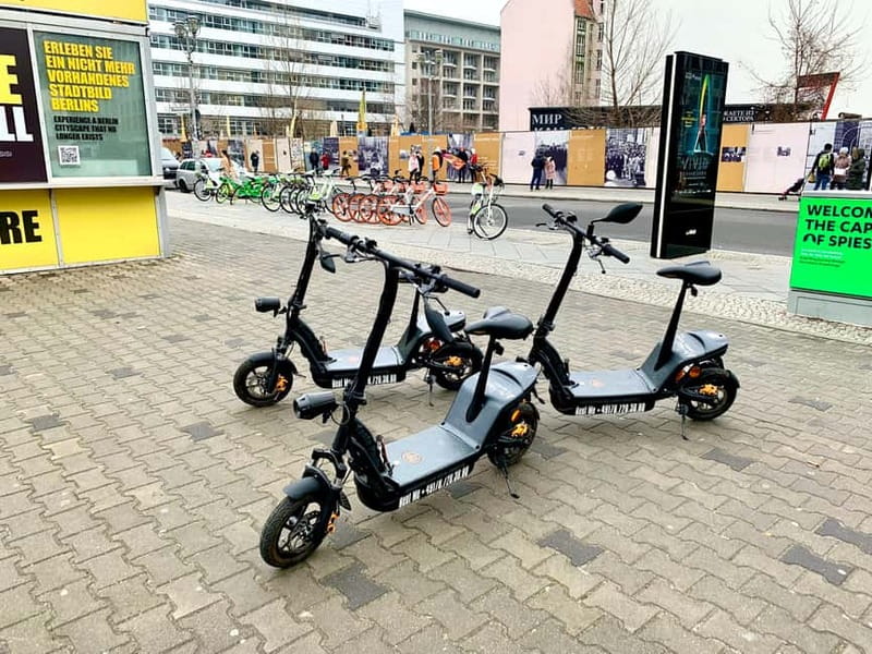 Berlin: Thrilling E-Scooter Adventure Tour - Getting comfortable on the scooter