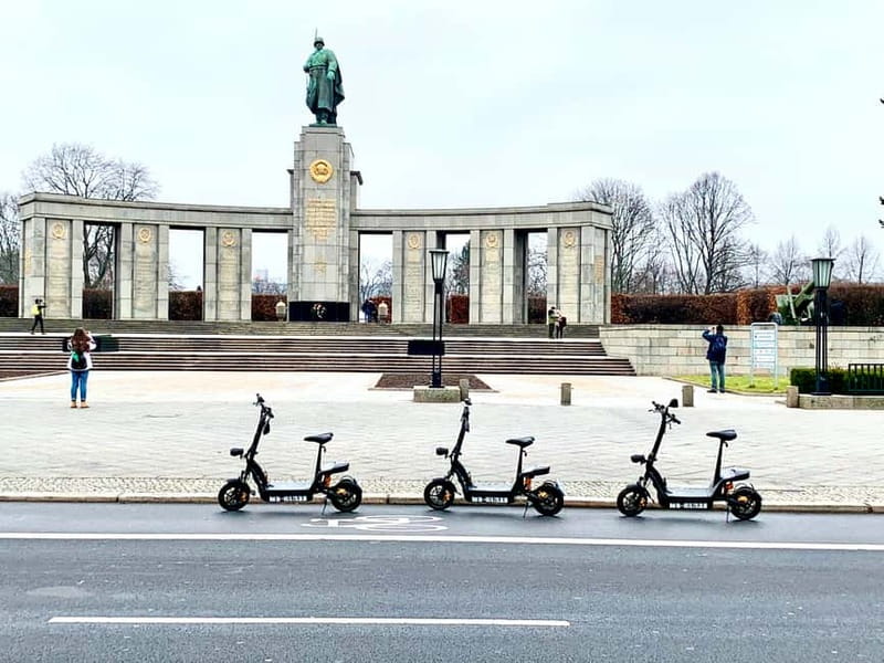 Berlin: Thrilling E-Scooter Adventure Tour - Riding Berlin’s streets and green spaces