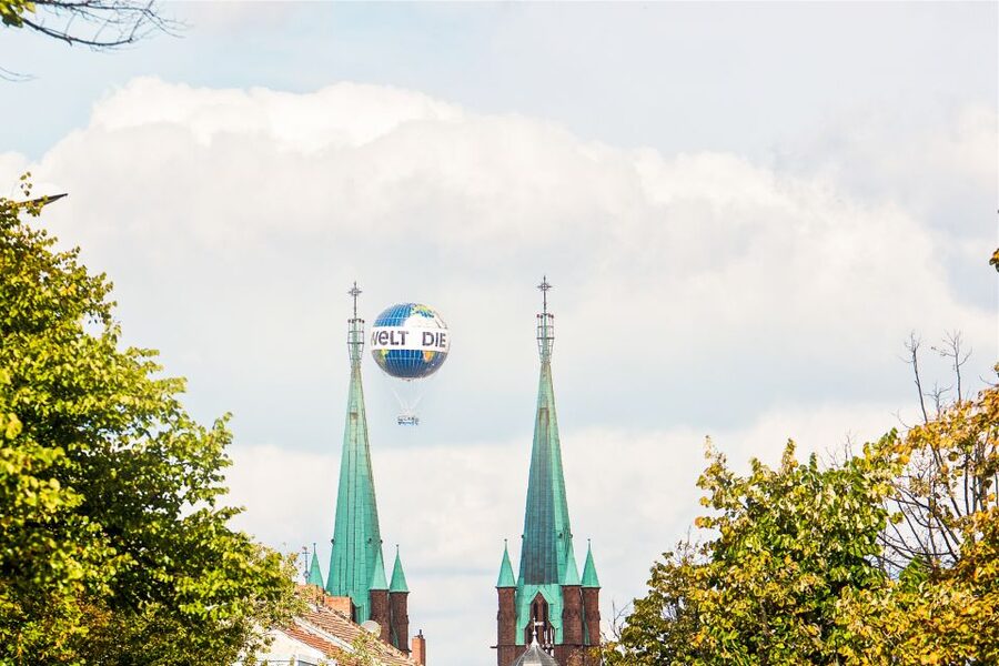 Berlin: Ticket for World Balloon with Perfect View - Choosing the right time and weather