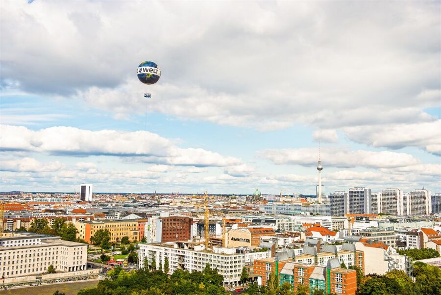 Berlin: Ticket for World Balloon with Perfect View - Making the most of your short time above Berlin