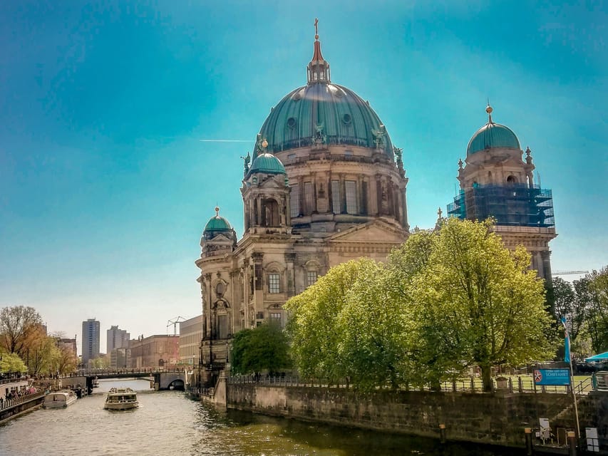Berlin: Tour with Private Guide - A guide who adjusts the day to your interests