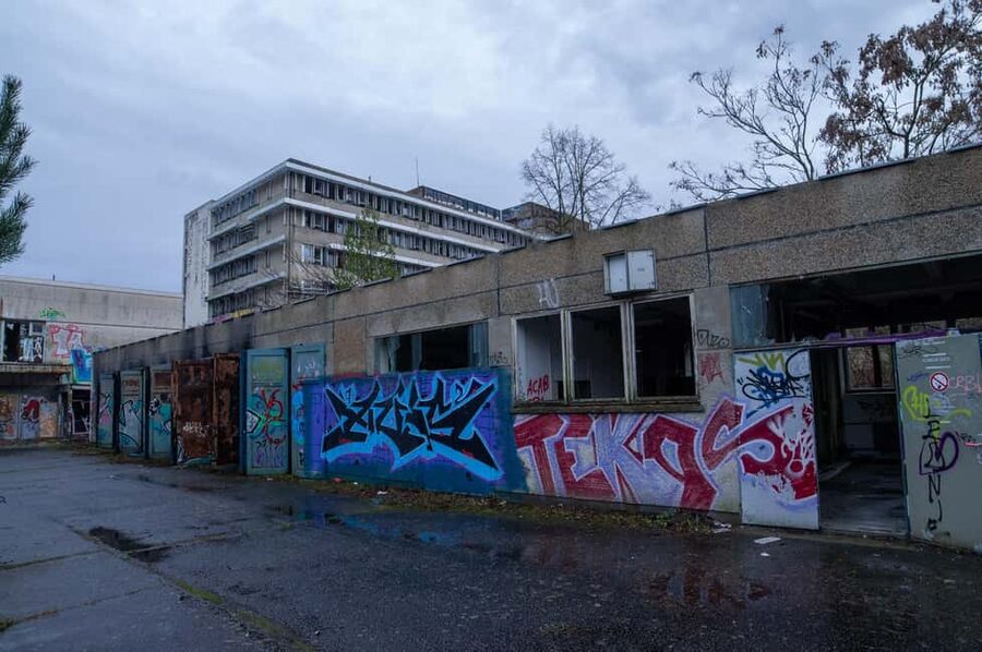 Berlin: Urbex Abandoned Places & History Tour - Rooftops and wide Berlin views