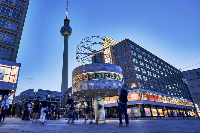 Berlin Walking Tour with Audioguide on Your Smartphone - Checkpoint Charlie and the Cold War city