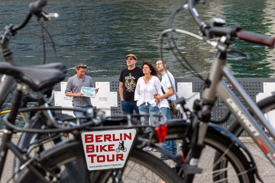 Berlin Wall History Small Group Cycling Tour - Mauerpark and Bernauer Straße memorials