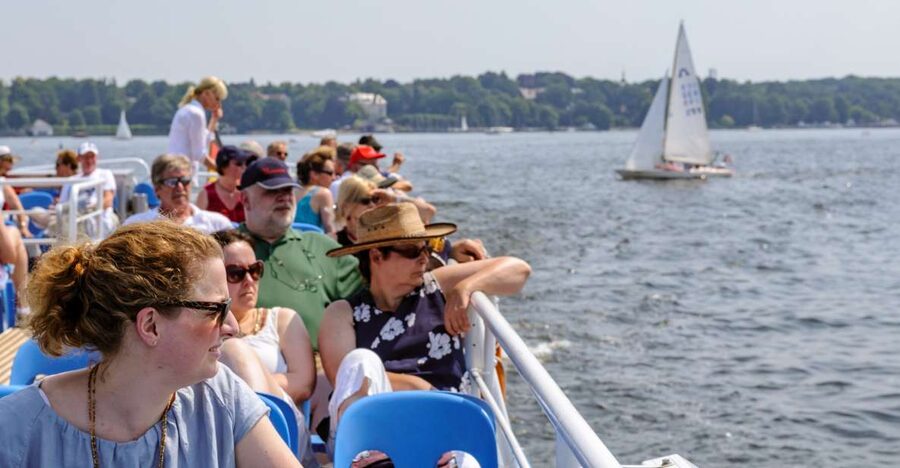 Berlin: World Heritage Cruise to Potsdam - Getting to the dock at Berlin-Wannsee