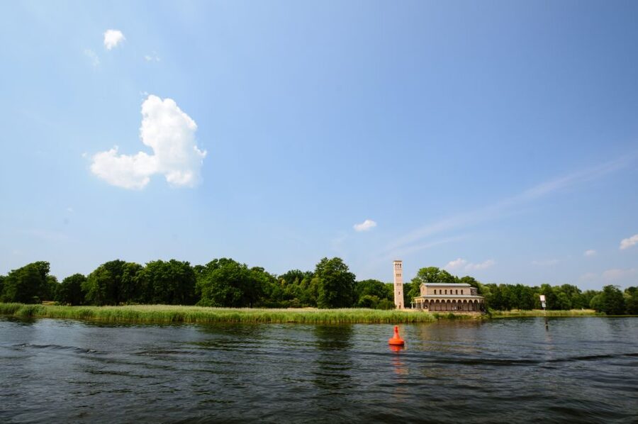Berlin: World Heritage Cruise to Potsdam - From Wannsee toward Kladow and Peacock Island