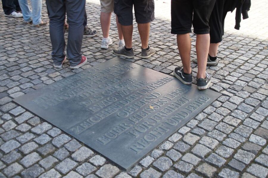 Berlín y el Nacionalsocialismo. Group Tour in Spanish - Starting with Versailles and the Weimar Republic