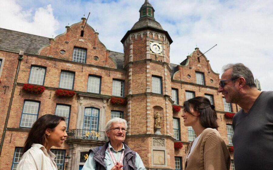 Best of Düsseldorf – The Highlight-Tour - The Rhine Tower and the modern city