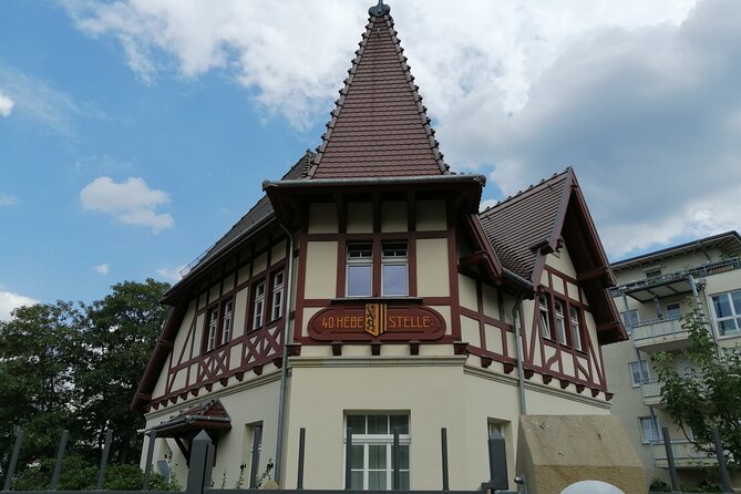 Bicycle tour of Dresden - Thirty Minutes Beside the Elbe