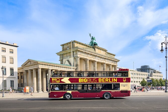 Big Bus Berlin Hop-On Hop-Off Sightseeing Tour & Currywurst - Audio commentary, live guides, and the walking option