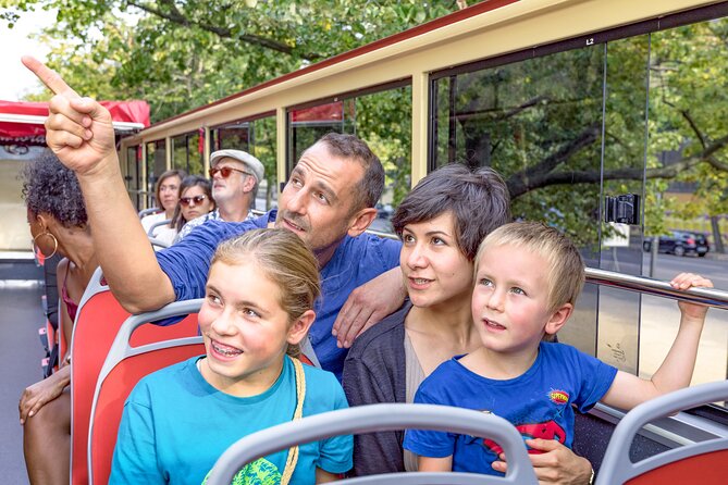 Big Bus Berlin Hop-On Hop-Off Sightseeing Tour & Currywurst - Currywurst and the real value of the price