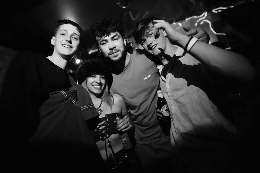 Big Hamburg Pubcrawl - Shots, Games & VIP Bundle - Why this Hamburg crawl works for a first night out