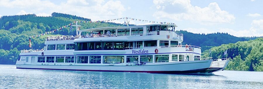 Biggesee: Boat Tour with All-inclusive cake buffet - Indoor comfort, outdoor views, and wheelchair access
