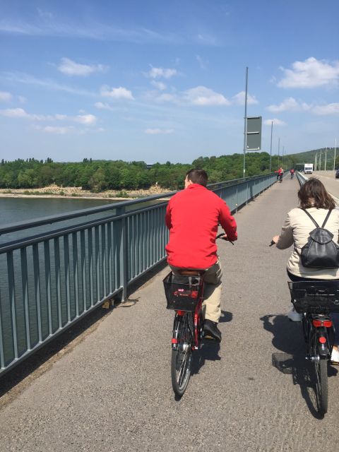 Bonn: 3,5 hours Guided Bike Tour - The 25-minute pause in Bonn