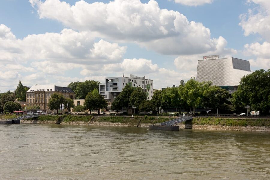 Bonn: Evening Sightseeing Cruise on the Rhine River - Boarding at the KD Ticket Office Bonn