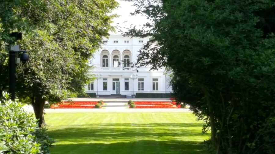 Bonn: Former Government District Private Tour - Key points to know before booking