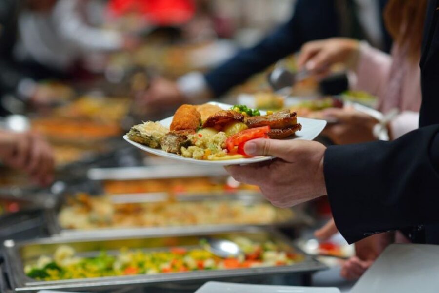 Bonn: Sunday Brunch Buffet with Cologne live music - What the kölsch brunch adds