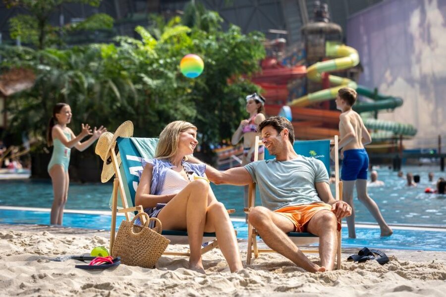 Brandenburg: Tropical Islands Resort Day Ticket - The water slides and the best thrills
