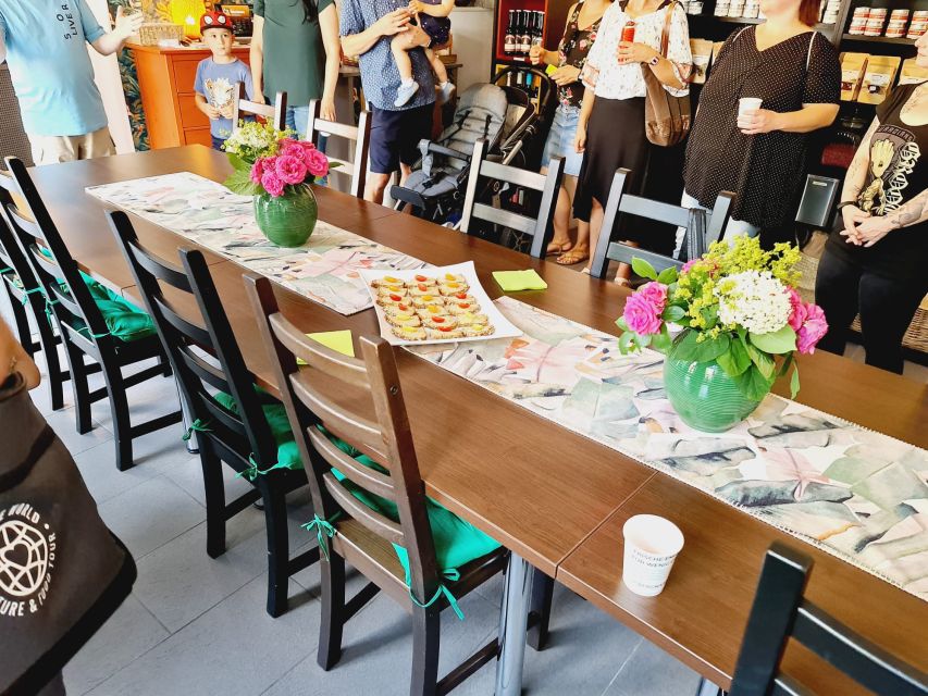 Braunschweig: Guided Walking Tour with Food Tastings - Should you book the Braunschweig food and history walk?