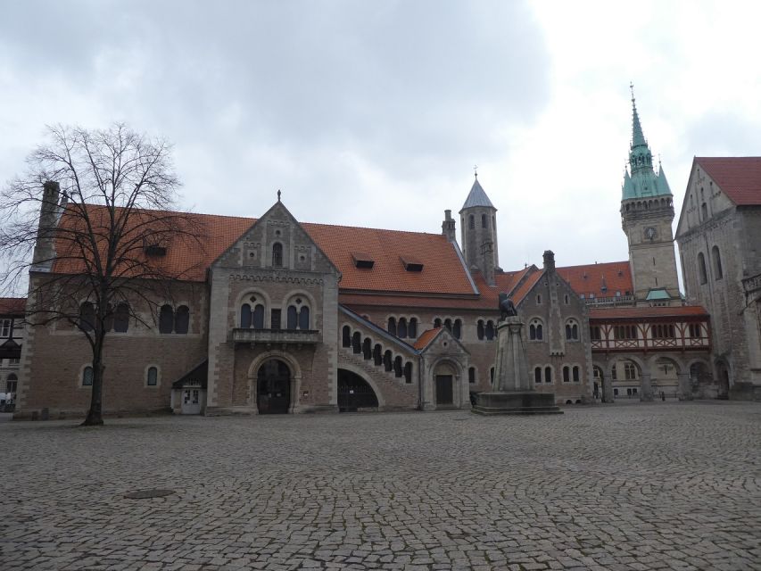 Braunschweig: Private City Walking Tour with Certified Guide - Why this walk is a good introduction to Braunschweig