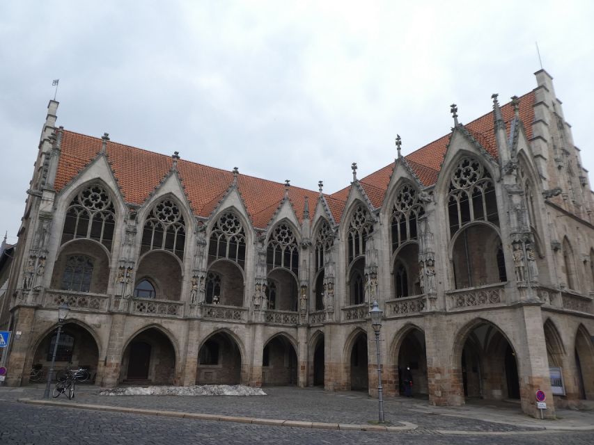 Braunschweig: Private City Walking Tour with Certified Guide - Magniviertel and the surprising Happy Rizzi House