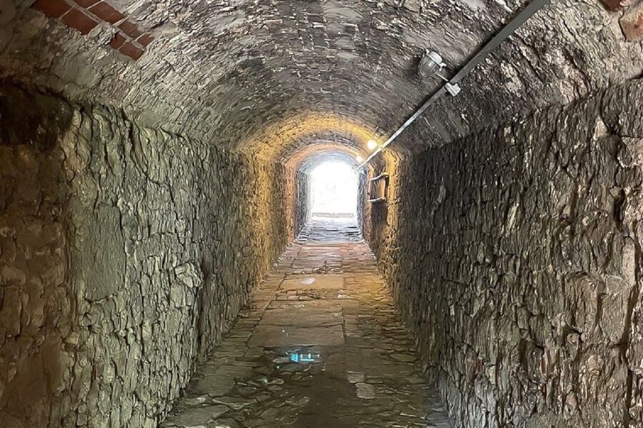 Braunschweig: Private Tour to Ghosts, Witches & Vampires - A Dark Walk Through Braunschweig’s Old Town