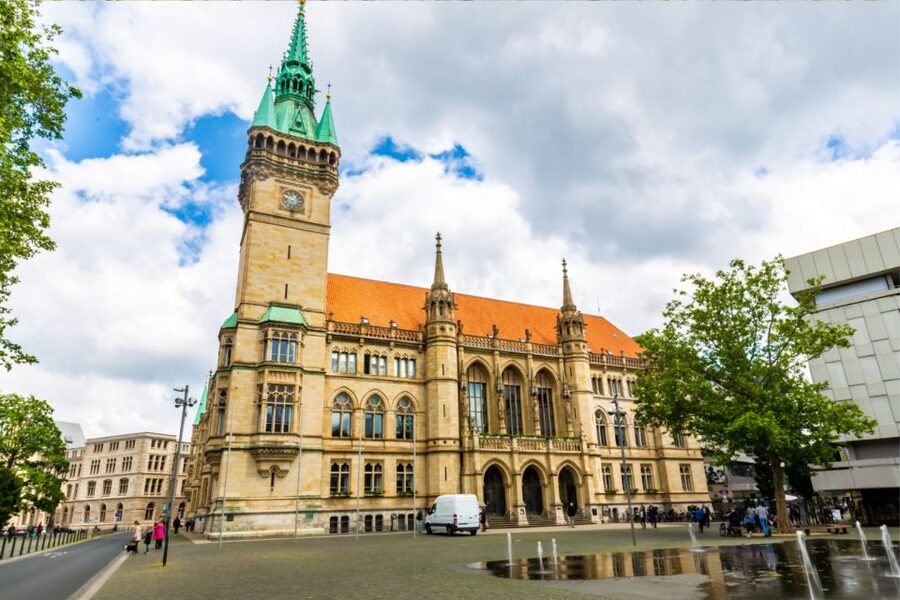 Braunschweig: Scavenger Hunt Self-Guided Walking Tour - What the $47 price really buys you