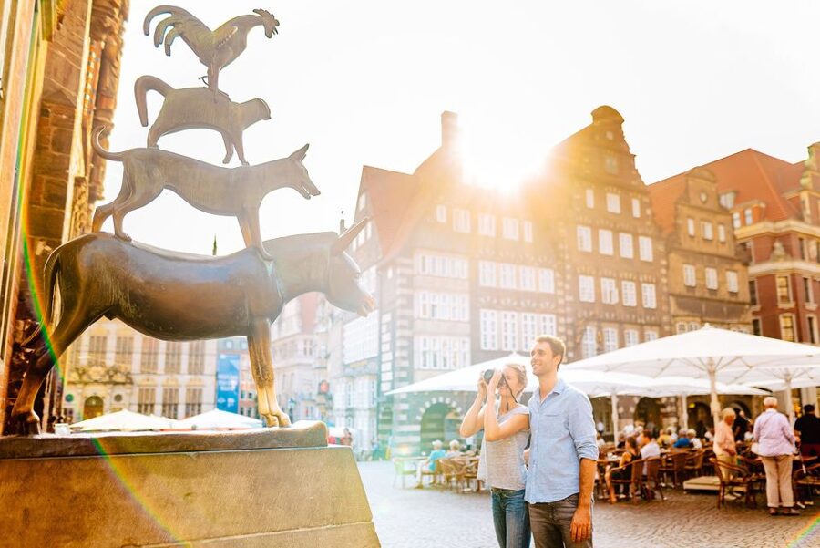 Bremen: City Center Guided Walking Tour - Starting at Bremen’s compact historic core