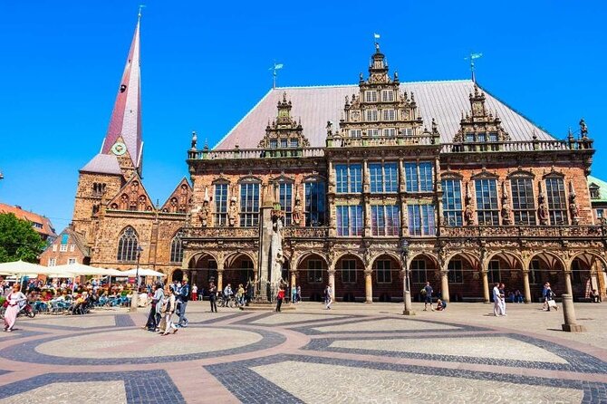 Bremen Exploration Private Game and City Tour on your Phone - Böttcherstrasse and its concentrated sights