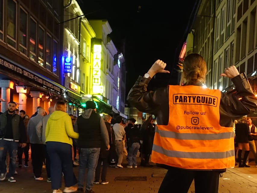 Bremen: Private pub crawl with insider-guide & free shots - A possible fourth bar, if the night calls for it