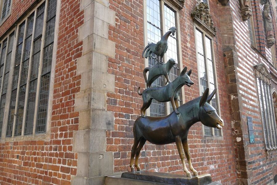 Bremen: Private Walking Tour with a Professional Guide - Is 90 Minutes Enough for Bremen?