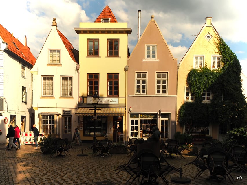 Bremen: Walking Tour of Historic Schnoor District - Shared walk or private group