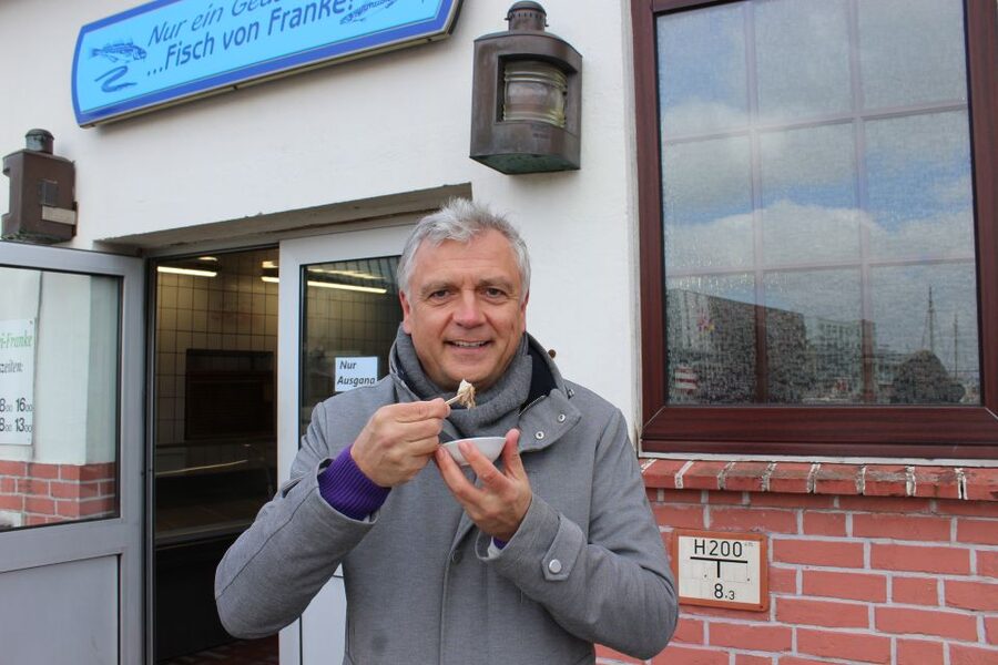 Bremerhaven: Fish Bite Guided Walking Tour - Starting in Bremerhaven’s Fishing Port