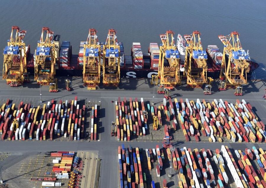 Bremerhaven: Harbor Bus Tour - Is two hours enough?